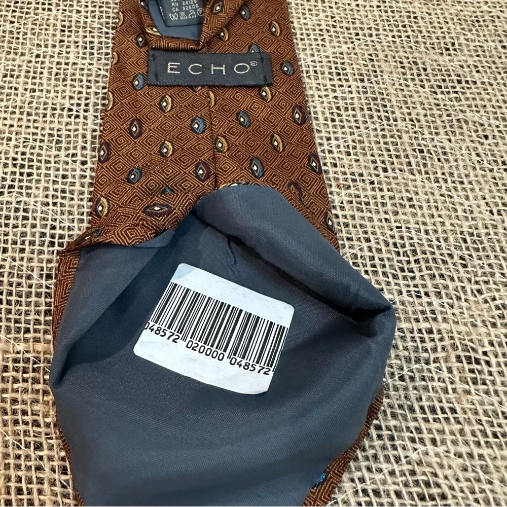 Echo 100% Silk Brown & Carmel Tie with oval‎ design of blue cream & burgundy NWT